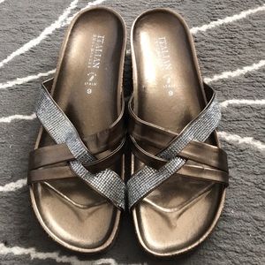 BRAND NEW Italian Shoemakers Sandals